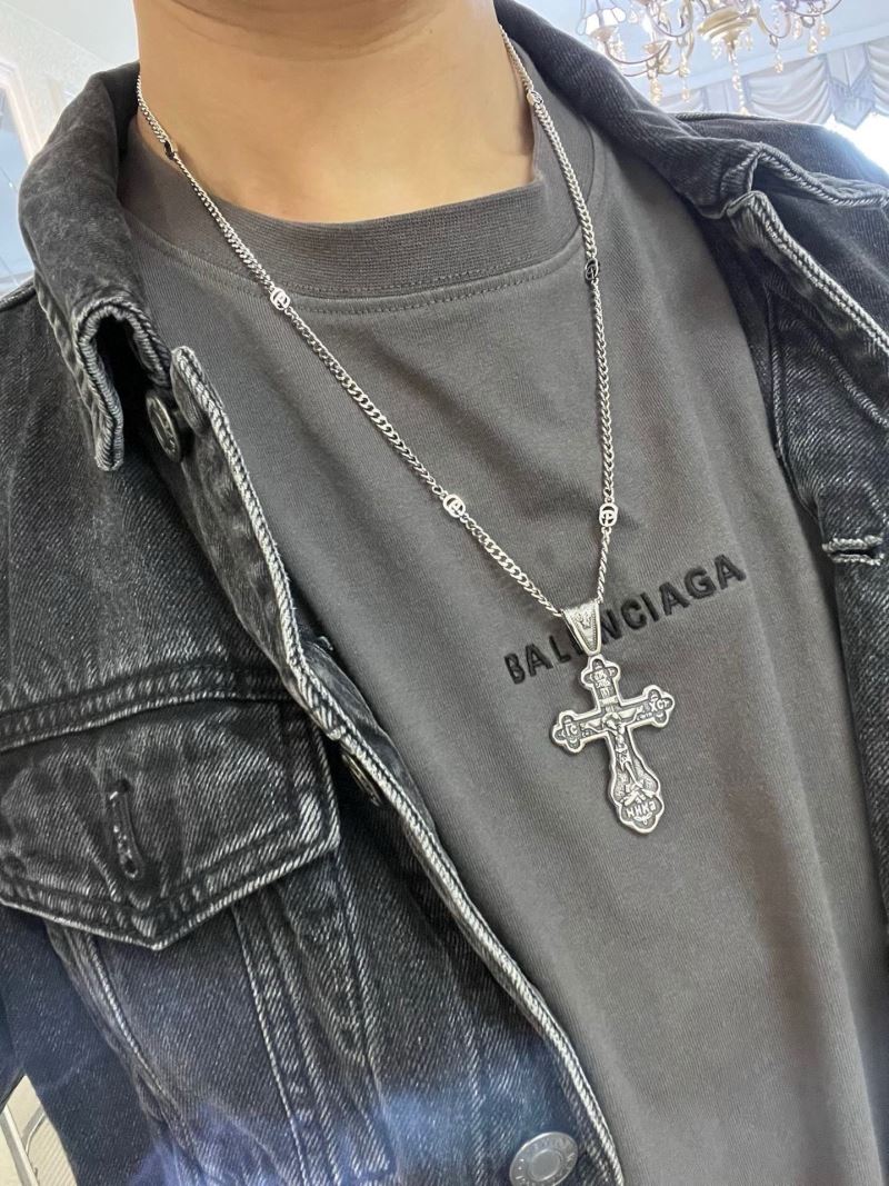 Gucci Necklaces